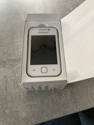 Samsung Galaxy Young (ohne Simlock), Gebraucht . - Bild 1 von 4