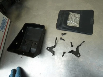 Caja de almacenamiento sissy V45 Magna VF700C VF 700 83-88 Honda #Q4 Foto 1 de 4