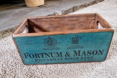 Fortnum And Mason Wooden Vintage-Style Box With Handle F & M New Small 26cm Long - Image 1 of 2