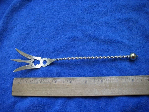 Fine FESSENDEN Victorian Sterling BALL TWIST Pattern LETTUCE FORK-Gilt Tines-NR Cover