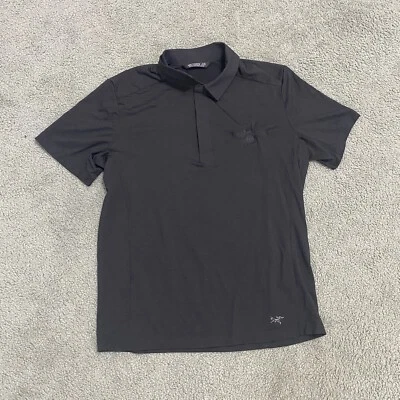 Camisa Polo Arcteryx Para Hombres Mediana Azul Oscuro Ligera Senderismo Aire Libre Informal Foto 1 de 4