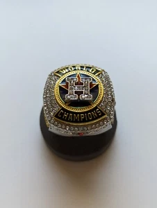 Houston Astros 2017 World Series Champions Replica Ring Houston Methodist  - Picture 1 of 9