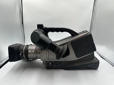 Videocámara Panasonic AG-DVC7 750x  Foto 1 de 4