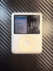 Apple iPod Nano 3. Generation A1236 4GB Silber - Bild 1 von 3