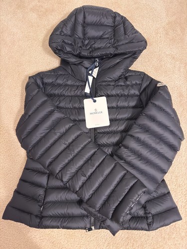 Piumino Moncler Ige nero con cappuccio nuovo autentico taglia 2 ricevuta