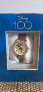 Disney 100 Anniversary Mickey Mouse Willie Uhr - Limitiert Unisex Erwachsene - Neu - Bild 1 von 6