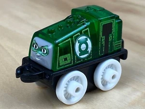 Fisher Price - Thomas and Friends Mini Gator as Green Lantern - Collectable Mini - Picture 1 of 8