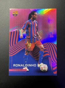 Topps FC Barcelona Team Set 2022/23 Ronaldinho R10 /99 Blaugrana Numbered - Bild 1 von 3
