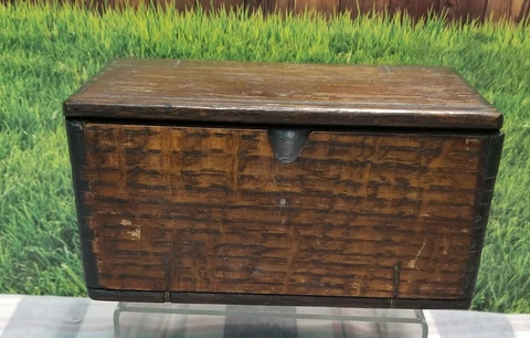 Vintage 1889 Oak Singer Sewing Machine Attachment Box NO ATTACHMENTS Cover