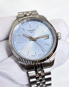 TISSOT Ballade Quarz 34 mm blaues Zifferblatt SS Damenuhr T1562101135100 - Bild 1 von 5