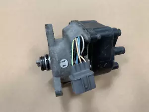 JDM 1999 2000 2001 HONDA CRV B20B OEM DISTRIBUTOR RECTANGLE PLUG TD-74U - Picture 1 of 9