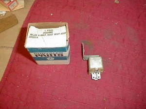 NOS MOPAR 1972-3 LOW FUEL & SEAT BELT RELAY FURY POLARA MONACO - Bild 1 von 1