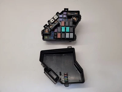 2007-2011 HONDA CR-V Fuse Box Engine Compartment 38250SWA013 07-11 Foto 1 de 4