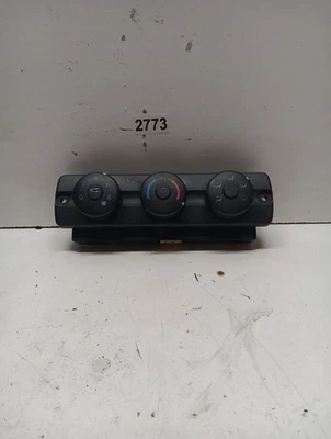 OEM Freightliner A22-60645-101 Climate Control Switch #2773 - Image 1 of 4