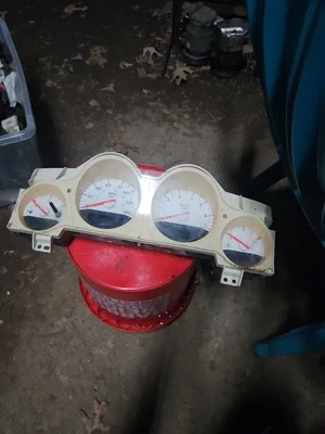 Dodge Charger 2007-2008 velocímetro usado Foto 1 de 3