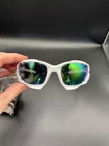 Oakley Jawbone Polished White Vented Jade Iridium Lenses 26-210 - Picture 1 of 10