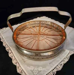1930 Vintage rosa Depression geteilt Glas mit einzigartigem geätztem Silberträger - Bild 1 von 8