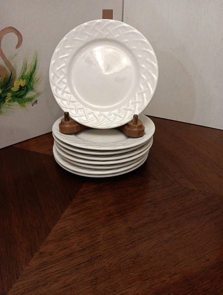 8 件套 Oneida PICNIC Off 白色 6 1/8 英寸面包盘。 篮子编织 — 第 1/4 张图片