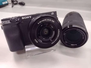 Digital Single Lens Reflex Model A6400 SONY - Picture 1 of 12