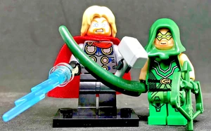 GREEN ARROW  MARVEL + LEGO THOR  2021 AVENGERS  MINIFIGURE GENUINE - Imagen 1 de 9