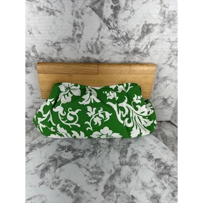 Vintage Old Navy Women Wooden Hinged Clutch Purse Green White Floral Canvas Tiki - Image 1 of 4