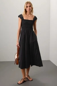 Vestido midi Club Monaco de algodón negro talla pequeña $248 - Imagen 1 de 7