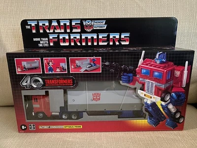 Transformers Optimus Prime G1 40th Anniversary edition - Image 1 of 4