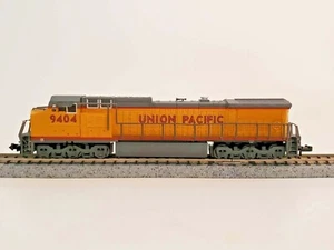 BACHMANN SPECTRUM N SCALE GE DASH 8-40CW DIESEL LOCOMOTIVE UNION PACIFIC # 9404 - Picture 1 of 12