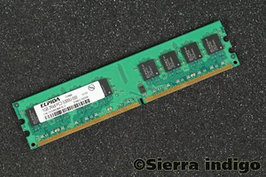 EBE11UD8AJWA-6E-E Elpida 1GB PC2-5300U-555 Memory RAM - Picture 1 of 1