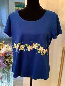 Notations Women's Royal Blue Shirt flower Short sleeves XL LikeNew Condition - Picture 1 of 3
