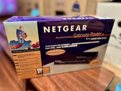 NETGEAR Internet Router RT314 - Bild 1 von 2