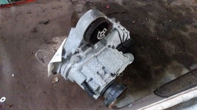 Estuche de transferencia 3,0 L compatible con 17-18 F-PACE 2109908 Foto 1 de 4