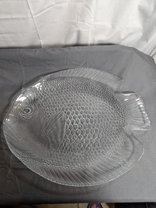 ARCOROC Large Clear Glass FISH SHAPED PLATTER 15" x 12" Poisson Tray FRANCE EUC - Picture 1 of 11