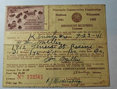 1941–1942 Wisconsin Resident Hunting License Card RW8 $1 Federal Duck Stamp - Image 1 of 2