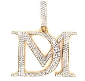 Personalisierter Diamant Buchstaben Anhänger - individueller Schmuck für besondere Anlässe - Bild 1 von 4