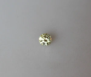 Diamant Blanc à Jaune (Couleur L) - SI2 - de 0,145 ct - Taille Rond Brillant - Foto 1 di 8