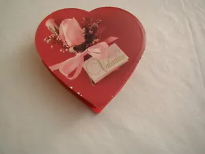VINTAGE ELMER CANDY CORP CIOCCOLATINI SAN VALENTINO CUORE ROSSO SCATOLA DI CARAMELLE IN PLASTICA 3 OZ - Foto 1 di 4