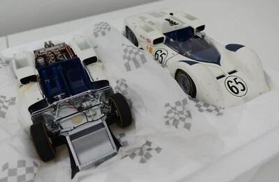 1/18 Exoto Chaparral 2E & Bonus Chassis, Gift Set, 1965, Phil Hill #65 - Image 1 of 4