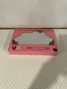 Love In The Air NEW LED Valentine's Day Cloud Message Box w/Dry Erase Marker New - Picture 1 of 6