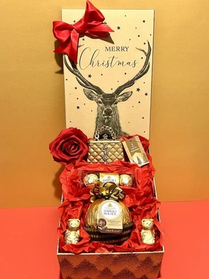 Merry Christmas Ferrero Rocher Chocolate Gift Box Plus Hanging Tree Decoration - Image 1 of 4