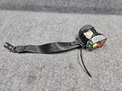 AUDI S6 2013-2018 CINTURÓN DE SEGURIDAD TRASERO IZQUIERDO/DERECHO SEGUNDA FILA NEGRO OEM Foto 1 de 4