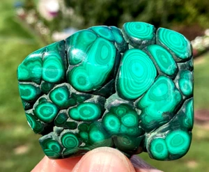 POLISHED MALACHITE WITH "BULL'S EYES" - 2 1/4 inches - Picture 1 of 8