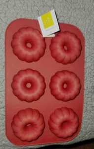 STIR Silicone Shaped Treat Mold Chocolate Cake BUNDT Shapes Holidays NEW - Picture 1 of 4