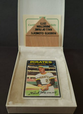 Roberto Clemente 1971 Porcelain Card w. Wood Base, COA, & Original Box