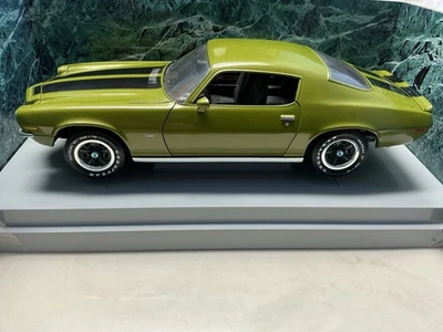ERTL American Muscle 1:18 Scale Green 1970 1/2 Chevrolet Camaro Z28 Diecast Car - Image 1 of 4