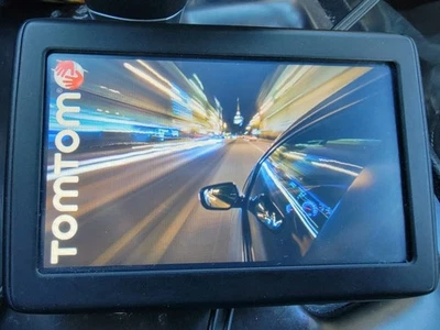 TomTom 5" GPS Navigation Device Model 4EN52 Z1230 - Image 1 of 4