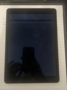 Apple iPad Air 2 A1567 32 GB, Wi-Fi + 4G, 9.7 in Silver - Picture 1 of 21