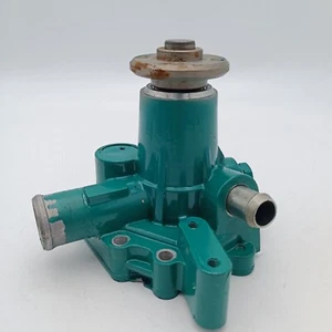 Volvo Penta 21192325 Circulation water pump D1-30 D1-30B D1-30F,D2-40 D2-40B 40F - Picture 1 of 7