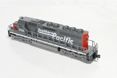 Kato 176-20U N Scale DC Diesel Locomotive Southern Pacific 7319 EMD F3-B PhaseII - Image 1 of 3