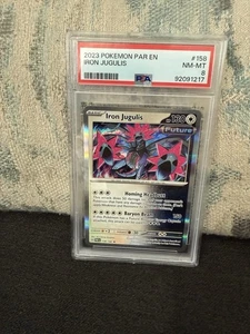 Iron Jugulis Future Pokemon Paradox Rift - Holo - 158/182 PSA 8 - Imagen 1 de 2